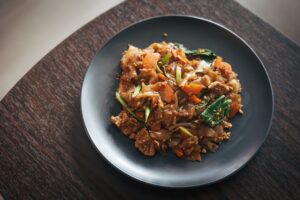 Pad See Ew (Thai Stir Fried Noodles)